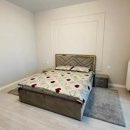 в аркадии 130 м, 2 этаж *