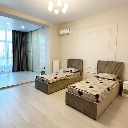 в аркадии 130 м, 2 этаж