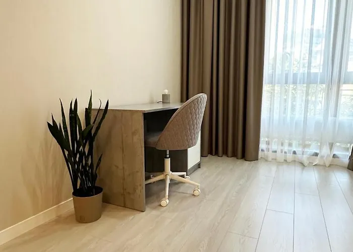 Apartment в аркадии 130 м, 2 этаж *